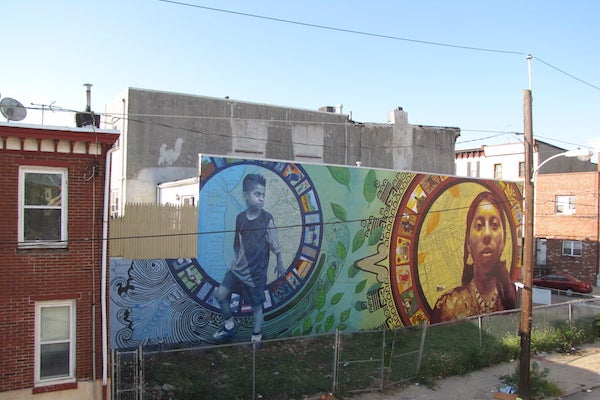 The Aqui y Alla mural